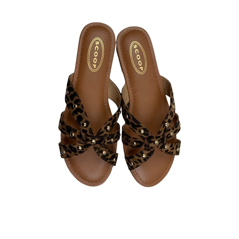 Scoop Leopard/Animal Print/Cheetah Print Faux Suede Studded Sandals Women's 8.5